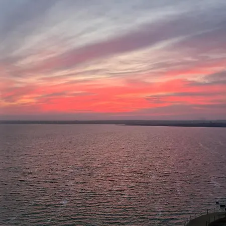 Amazing Sunset View Apart Apartment